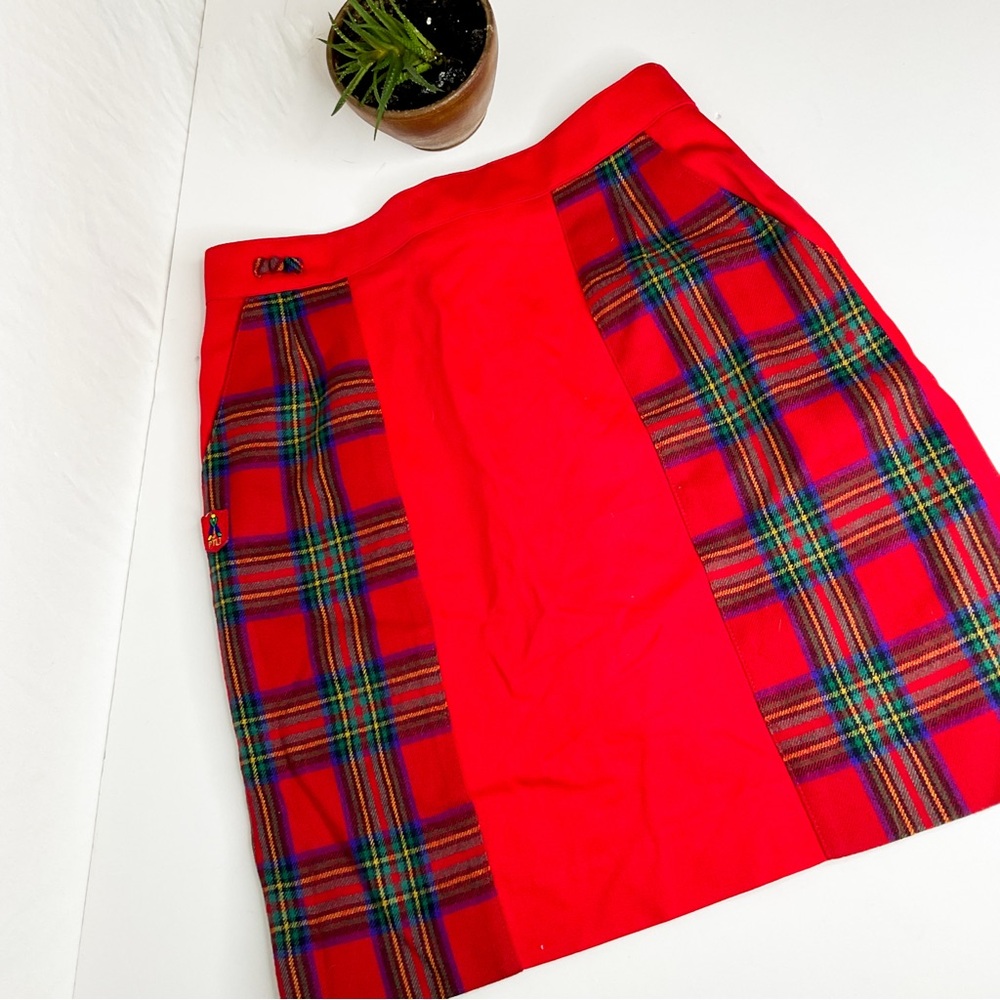 VINTAGE Red TARTAN Wool Golf Women's mini Skirt